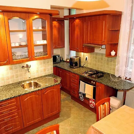 Zlaty Jelen Affittacamere 3*